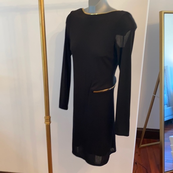 Guess by Marciano - Picture 1 of 8